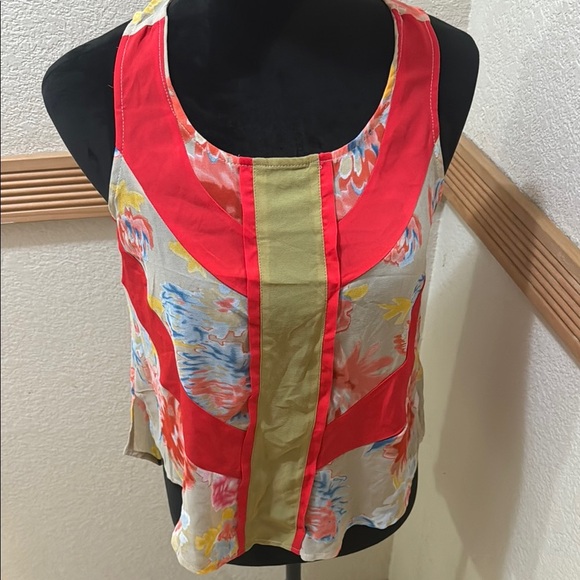 Margo & Sebastian Size M Floral Sleeveless Top - Red and Yellow! - Picture 2 of 6